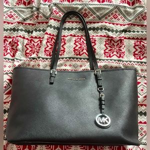 Michael Kors Tote